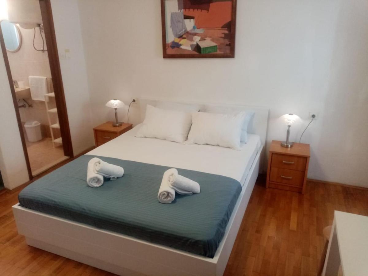 Apartments Peppino - Old Town ดูบรอฟนิก ภายนอก รูปภาพ